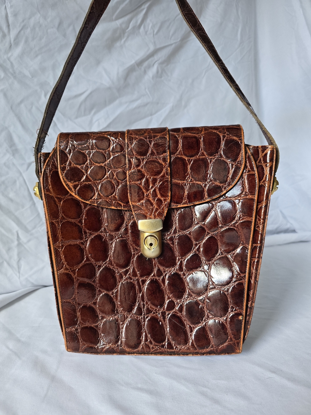 Vintage 1970s Italian Genuine Alligator Suede Accordion Shoulder Bag